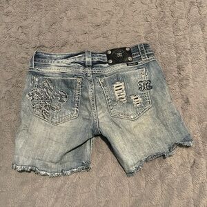 Miss me shorts size 28